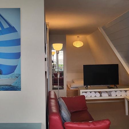 Slapen Aan Het Ijsselmeer - With Seaview And Sunset Stavoren Exterior foto