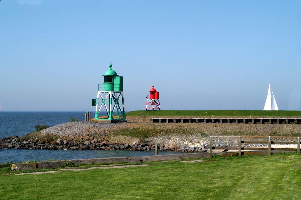 Slapen Aan Het Ijsselmeer - With Seaview And Sunset Stavoren Exterior foto